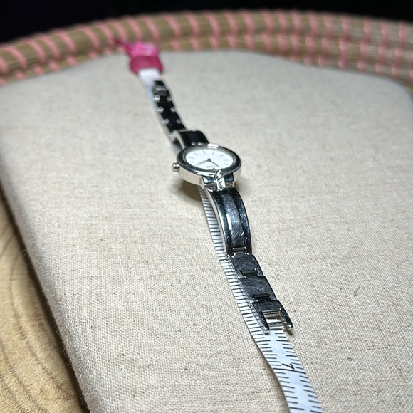 Citizen Women’s Stainless Steel Bangle Bracelet Silver Tone - AS IS No Battery - Picture 7 of 9